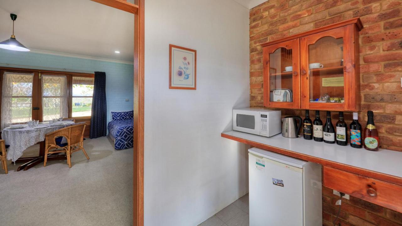 The Vineyard Motel Cowra Εξωτερικό φωτογραφία